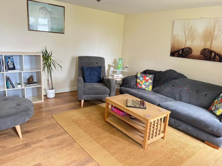 Upper Caerfaelog Farmhouse Llanbister Екстер'єр фото