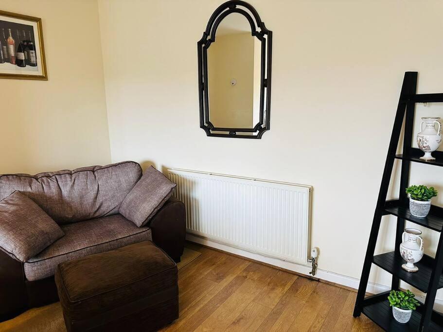 Upper Caerfaelog Farmhouse Llanbister Екстер'єр фото