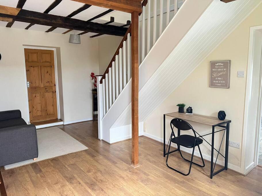 Upper Caerfaelog Farmhouse Llanbister Екстер'єр фото